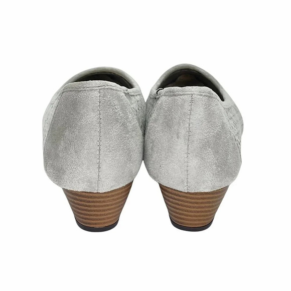 Journee Collection Finnola Grey Perforated Womens Wedge Pumps Size 8M - Picture 7 of 12